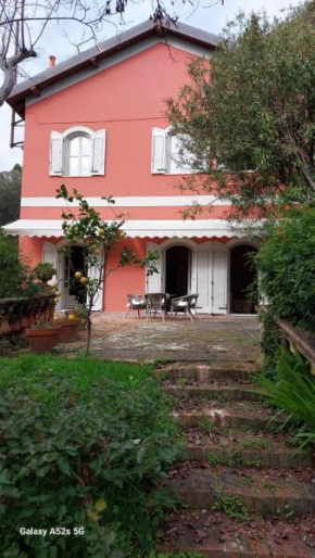 La Vignetta Villa con giardino Alassio
